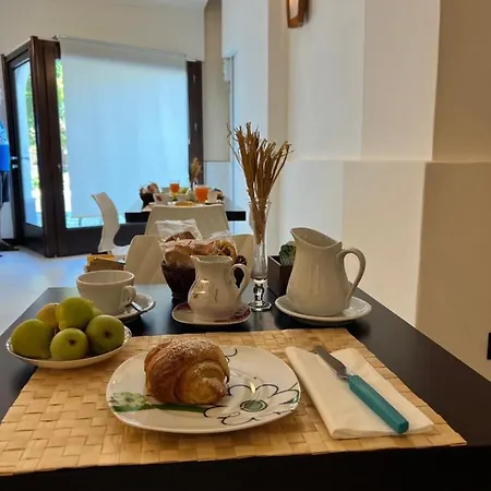 Al Vecchio Pioppo Bed and Breakfast Praia a Mare